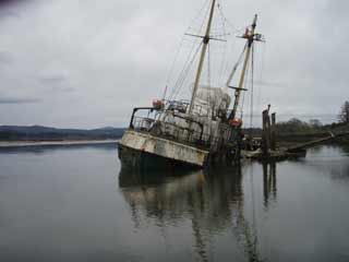 the stern at low tide