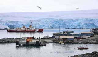 Polar Star in Arthur Harbor